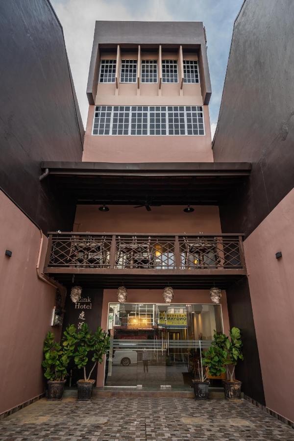 Link Hotel George Town Exterior foto